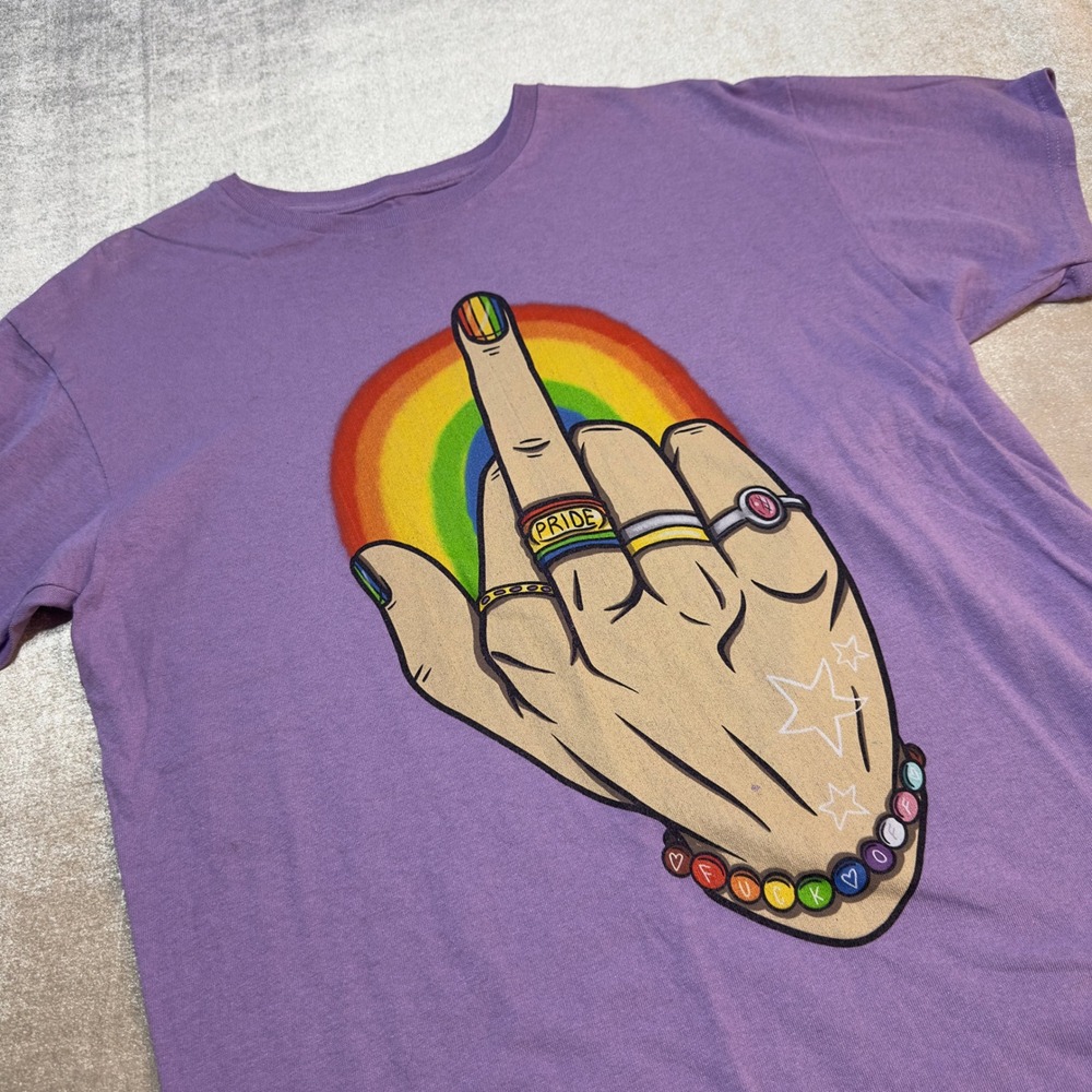 Teen Hearts Pride Rainbow Graphic T Shirt Purple LGBTQIA Women's Large